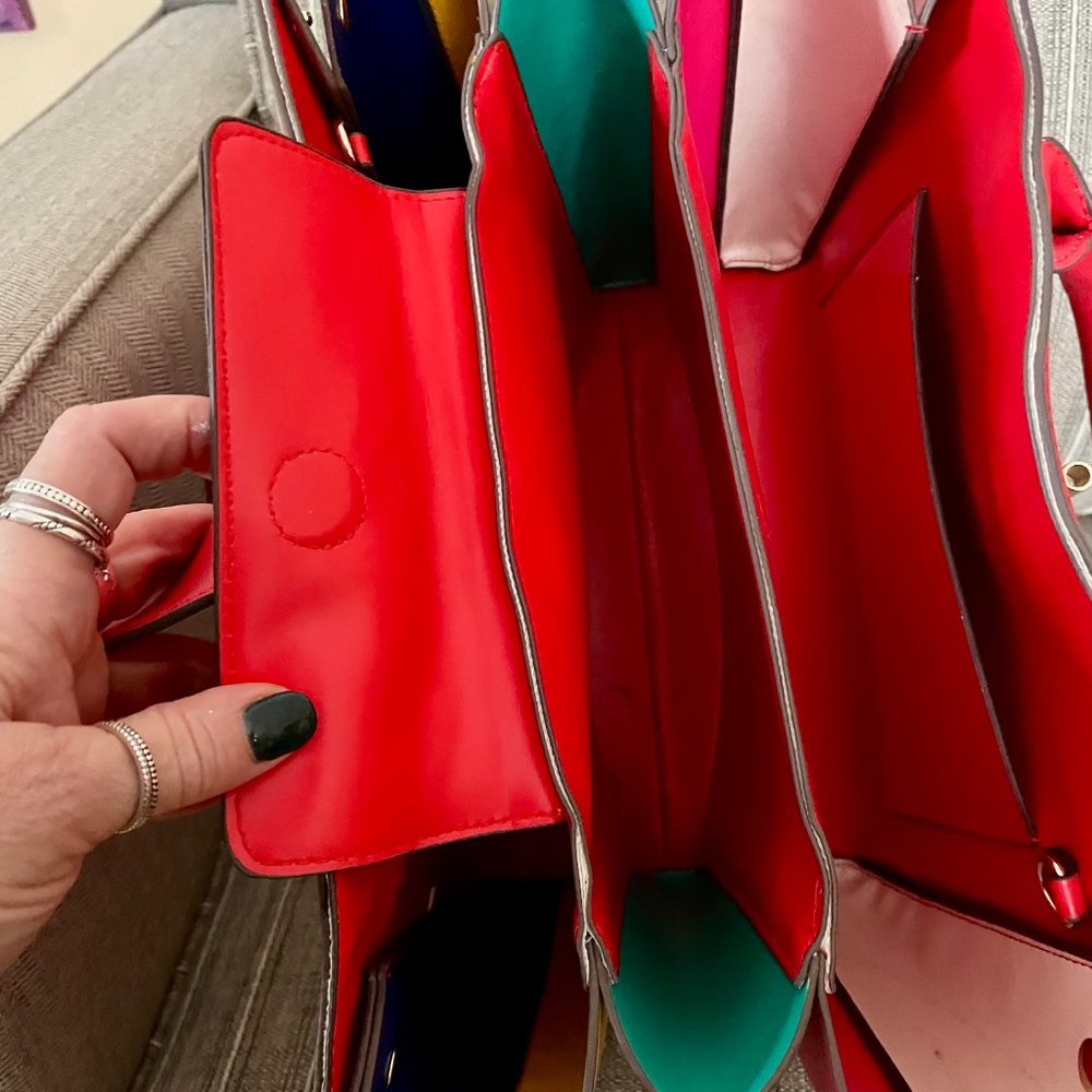 Red/ Rainbow Purse - Picture 5 of 6